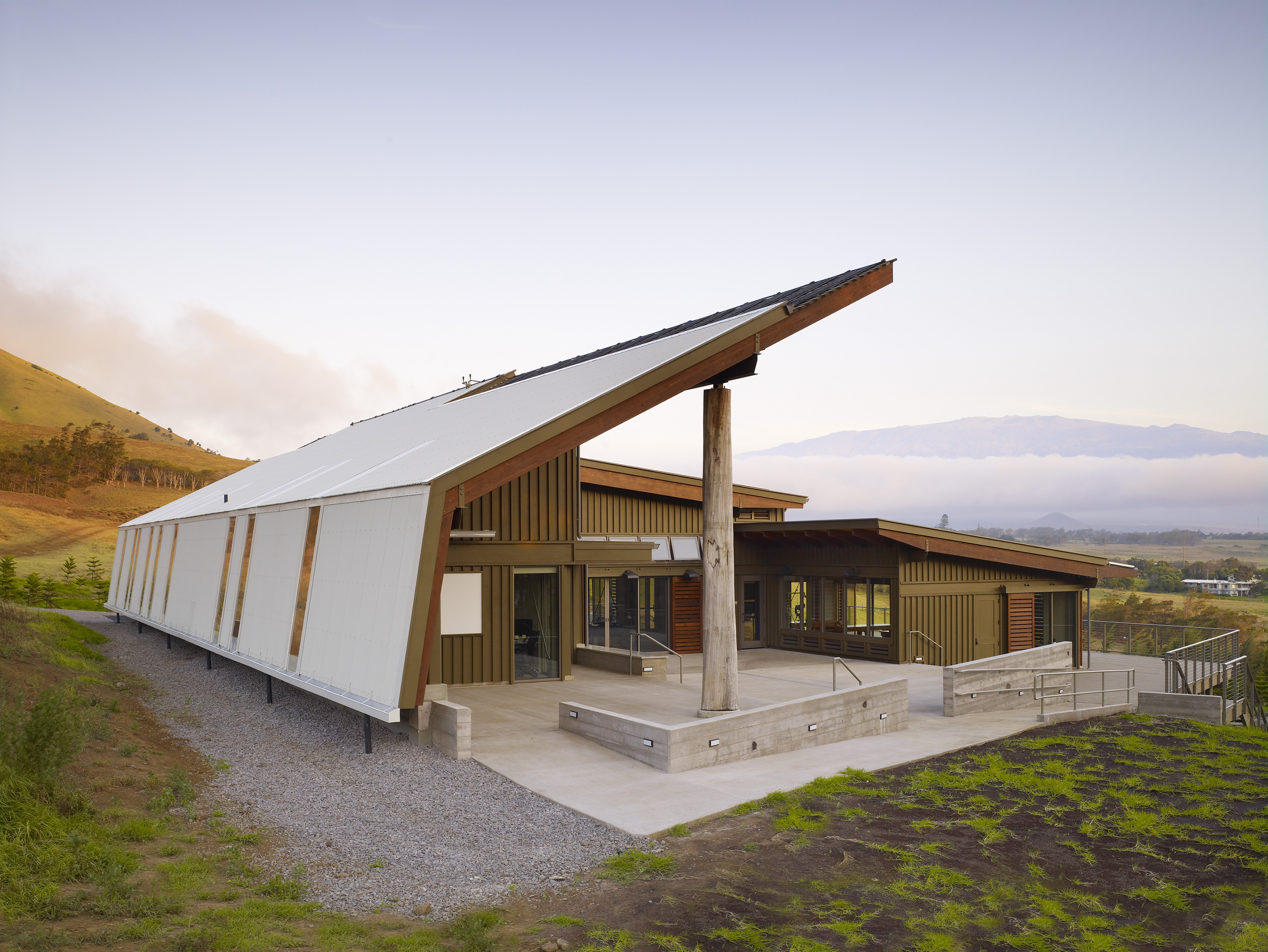 Hawaiʻi Preparatory Academy - Exterior